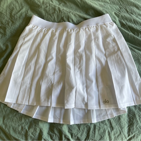 ALO Yoga Dresses & Skirts - alo yoga varsity tennis skirt